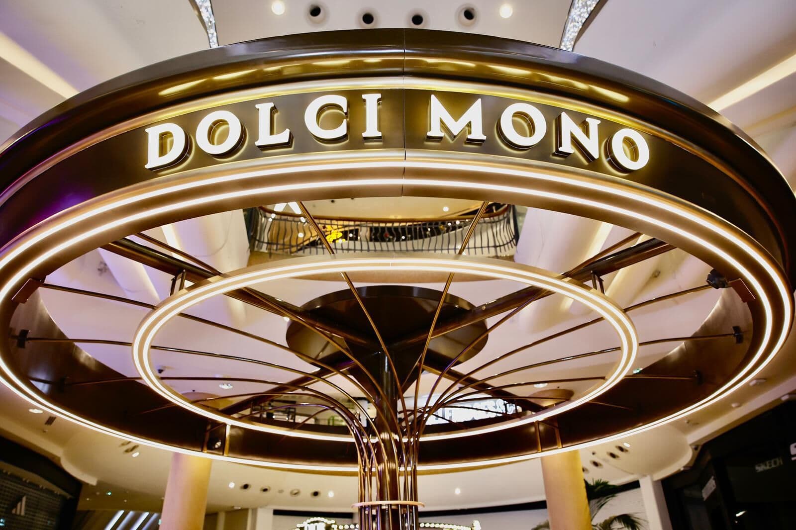 Inside Dolci Mono Bullring, photograph 4 of 4